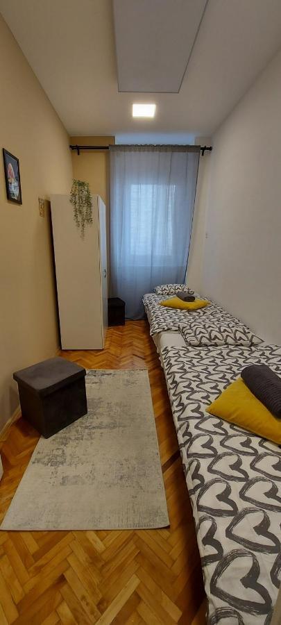 K21 Party Apartment Hotel With Inhouse Ruin Pub Budapest Ngoại thất bức ảnh