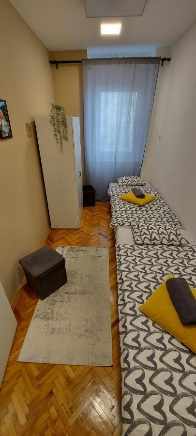 K21 Party Apartment Hotel With Inhouse Ruin Pub Budapest Ngoại thất bức ảnh